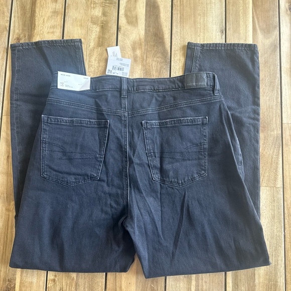American Eagle Mom Jeans - Picture 3 of 5